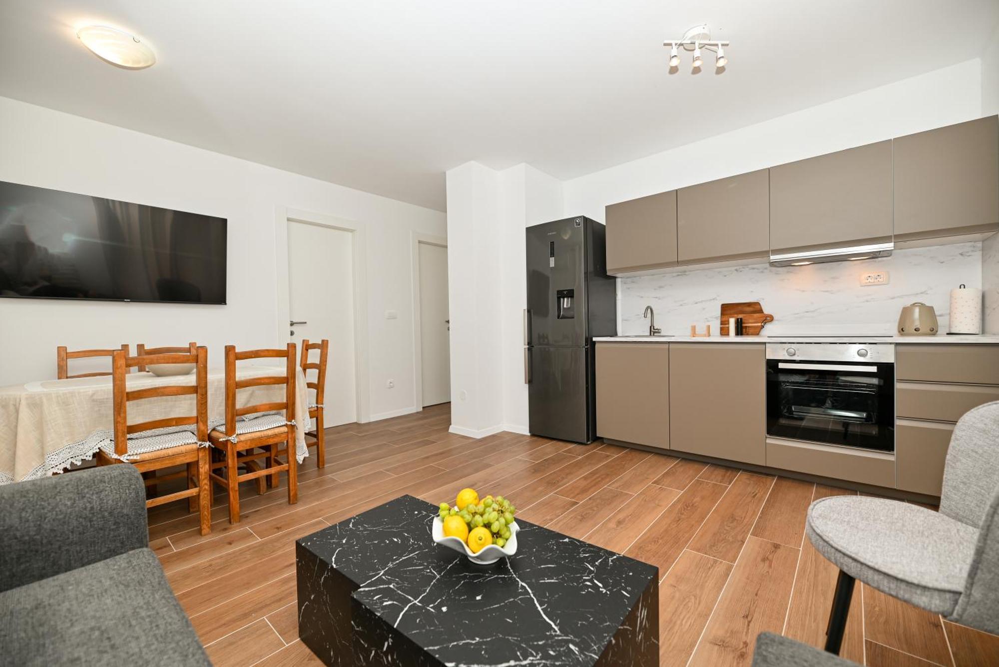 Downtown Apartments Maar Trogir Eksteriør billede