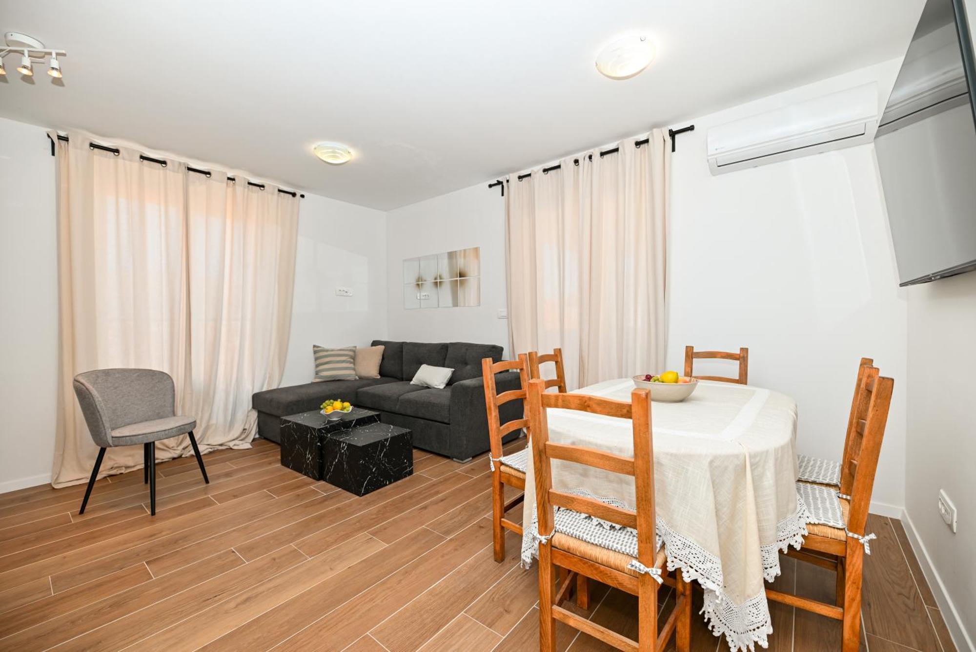 Downtown Apartments Maar Trogir Eksteriør billede