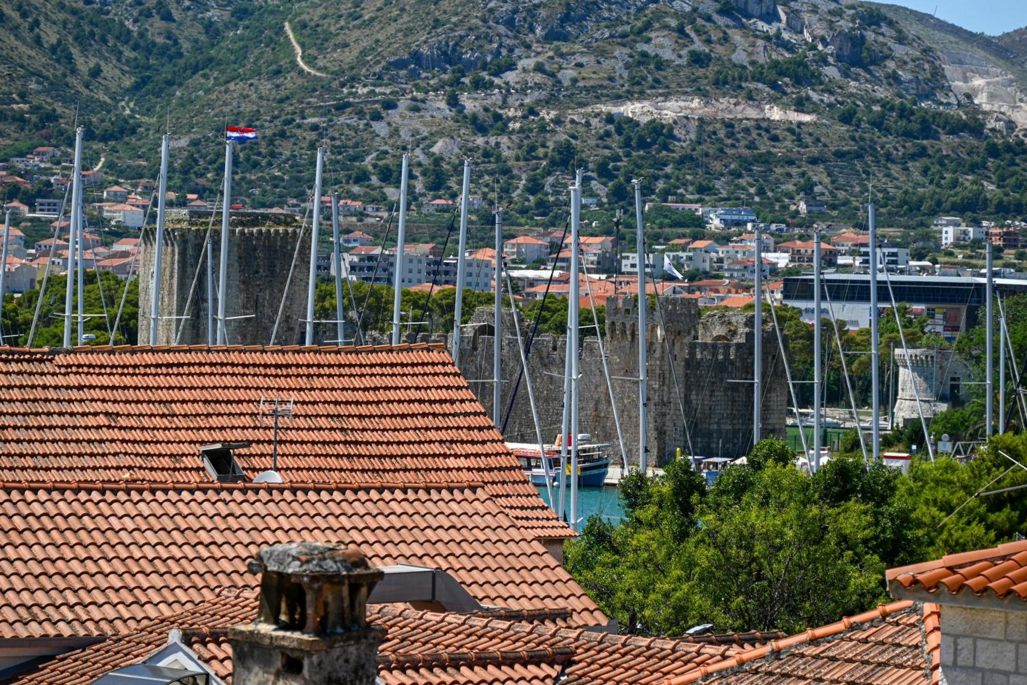 Downtown Apartments Maar Trogir Eksteriør billede